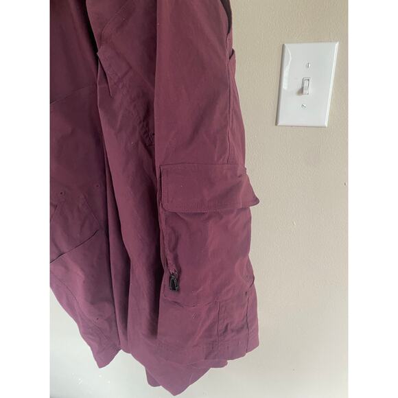 Duluth Trading Company Heirloom Overall Shorts 3X Purple-Red - Picture 6 of 6